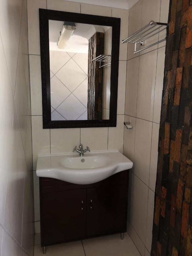 Aaa Rose Garden Guesthouse Mookgophong 외부 사진