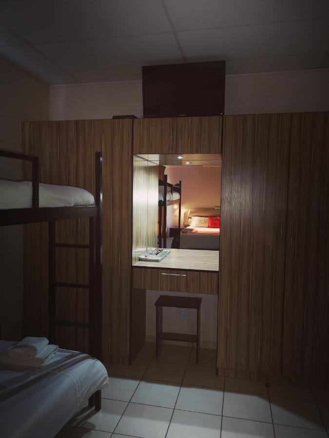 Aaa Rose Garden Guesthouse Mookgophong 외부 사진