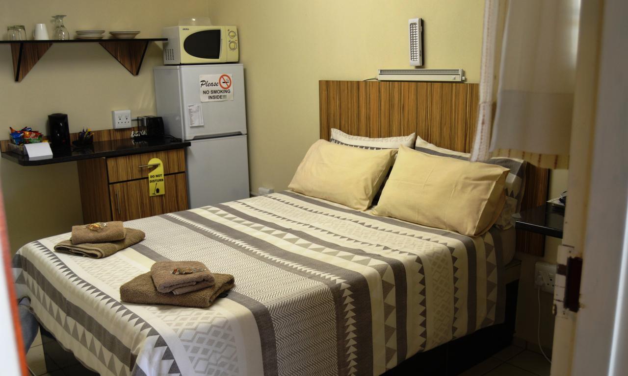 Aaa Rose Garden Guesthouse Mookgophong 외부 사진